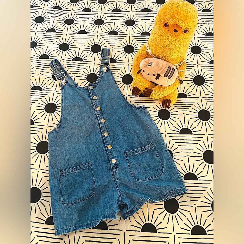 Fun and Casual F21 Girl’s Denim Shortalls (Sz 11/12)
